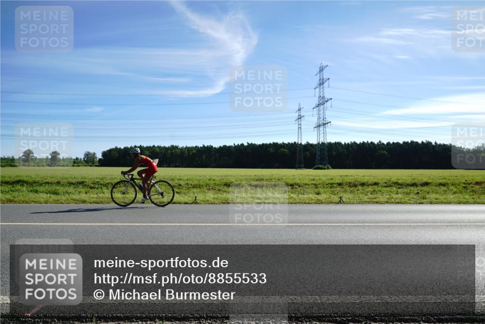 07.09.2025 - 19. Norderstedt Triathlon Michael Burmester http://msf.ph/oto/8855533 07.09.2025 10:31:21 Radfahren  meine-sportfotos.de