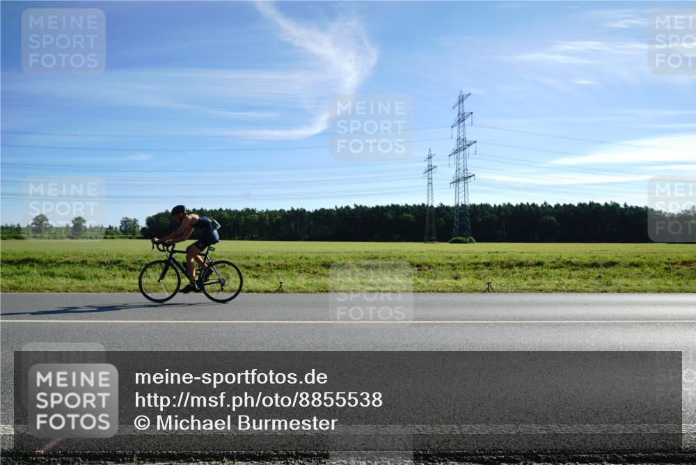 07.09.2025 - 19. Norderstedt Triathlon Michael Burmester http://msf.ph/oto/8855538 07.09.2025 10:31:35 Radfahren  meine-sportfotos.de