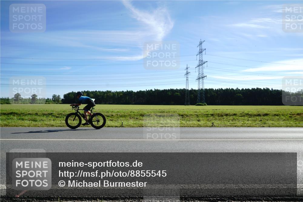 07.09.2025 - 19. Norderstedt Triathlon Michael Burmester http://msf.ph/oto/8855545 07.09.2025 10:32:13 Radfahren  meine-sportfotos.de