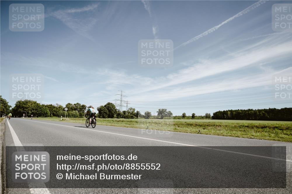 07.09.2025 - 19. Norderstedt Triathlon Michael Burmester http://msf.ph/oto/8855552 07.09.2025 12:08:45 Radfahren 808, 1268 meine-sportfotos.de