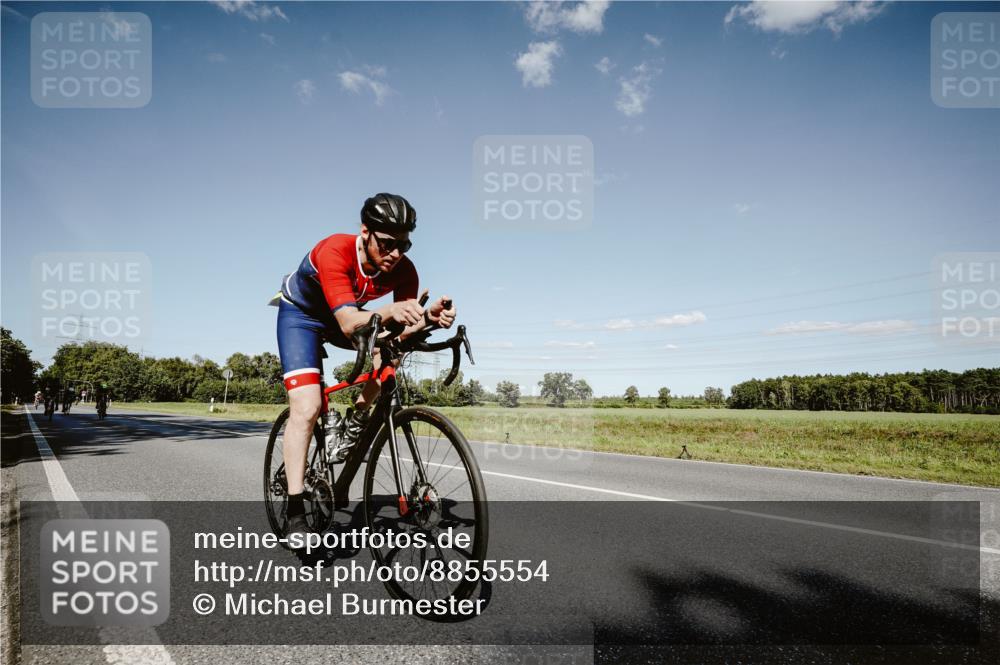 07.09.2025 - 19. Norderstedt Triathlon Michael Burmester http://msf.ph/oto/8855554 07.09.2025 15:13:31 Radfahren 446, 896, 1414, 1497 meine-sportfotos.de