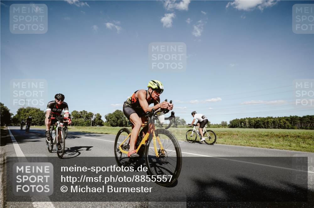 07.09.2025 - 19. Norderstedt Triathlon Michael Burmester http://msf.ph/oto/8855557 07.09.2025 15:13:33 Radfahren 414, 446, 896, 1414, 1497, 1532 meine-sportfotos.de