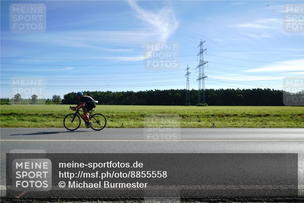 07.09.2025 - 19. Norderstedt Triathlon Michael Burmester http://msf.ph/oto/8855558 07.09.2025 10:32:31 Radfahren  meine-sportfotos.de