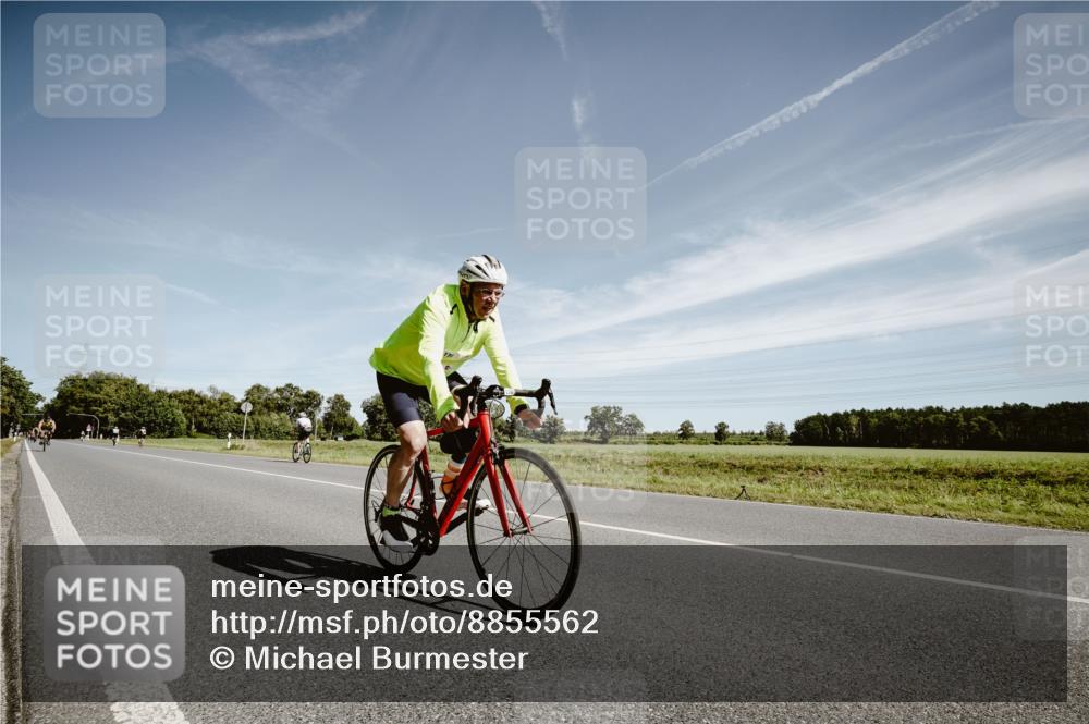 07.09.2025 - 19. Norderstedt Triathlon Michael Burmester http://msf.ph/oto/8855562 07.09.2025 12:08:50 Radfahren 170 meine-sportfotos.de