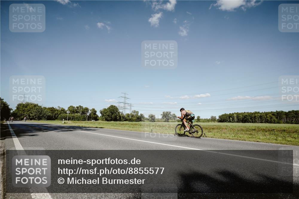 07.09.2025 - 19. Norderstedt Triathlon Michael Burmester http://msf.ph/oto/8855577 07.09.2025 15:13:43 Radfahren  meine-sportfotos.de