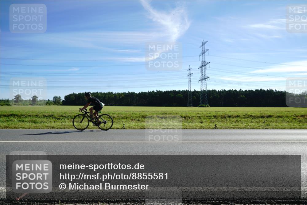 07.09.2025 - 19. Norderstedt Triathlon Michael Burmester http://msf.ph/oto/8855581 07.09.2025 10:33:10 Radfahren  meine-sportfotos.de
