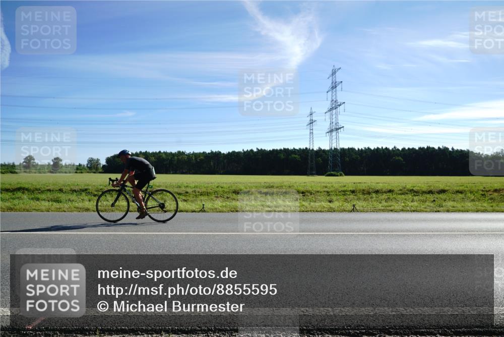 07.09.2025 - 19. Norderstedt Triathlon Michael Burmester http://msf.ph/oto/8855595 07.09.2025 10:33:35 Radfahren  meine-sportfotos.de