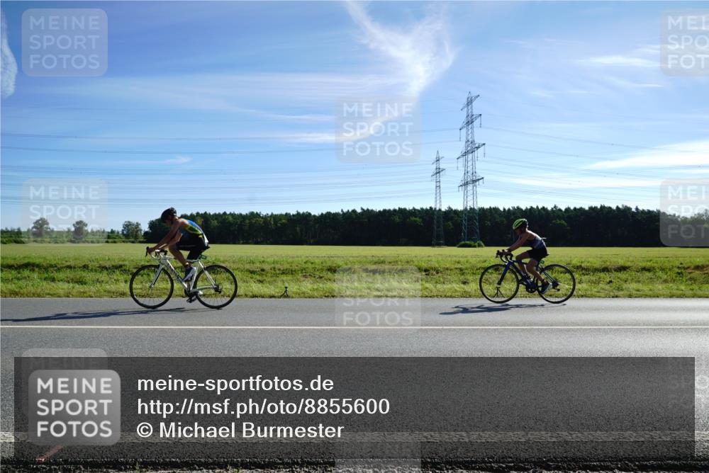 07.09.2025 - 19. Norderstedt Triathlon Michael Burmester http://msf.ph/oto/8855600 07.09.2025 10:33:38 Radfahren  meine-sportfotos.de