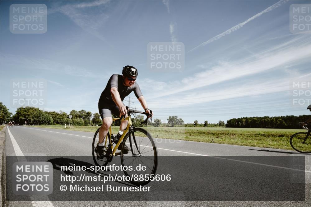 07.09.2025 - 19. Norderstedt Triathlon Michael Burmester http://msf.ph/oto/8855606 07.09.2025 12:09:24 Radfahren 1346 meine-sportfotos.de