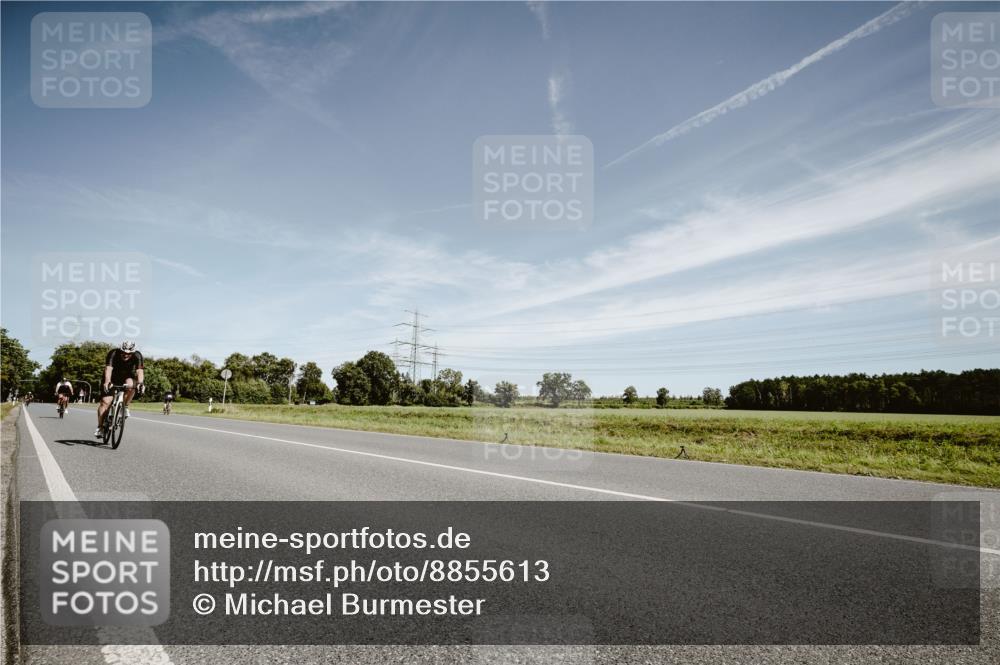 07.09.2025 - 19. Norderstedt Triathlon Michael Burmester http://msf.ph/oto/8855613 07.09.2025 12:09:29 Radfahren 202, 1358 meine-sportfotos.de