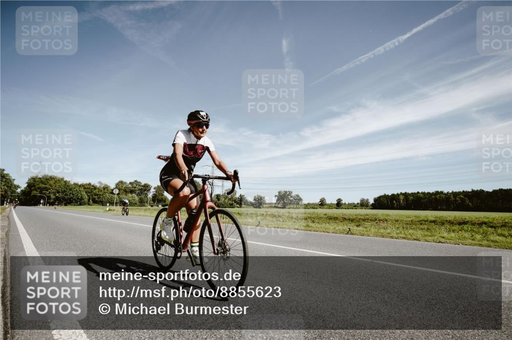 07.09.2025 - 19. Norderstedt Triathlon Michael Burmester http://msf.ph/oto/8855623 07.09.2025 12:09:32 Radfahren 202, 1358 meine-sportfotos.de