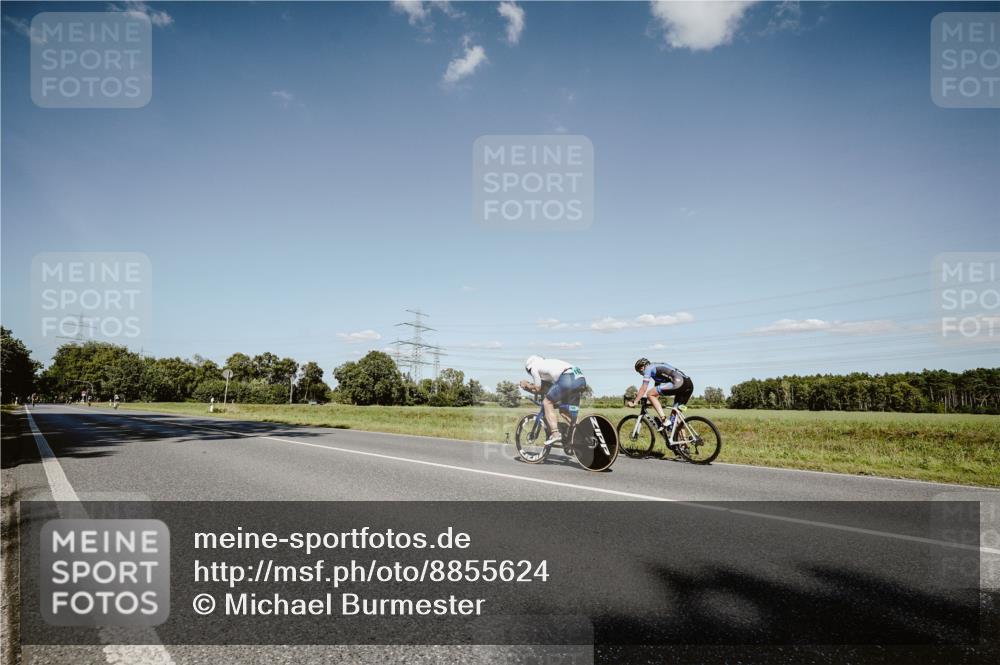 07.09.2025 - 19. Norderstedt Triathlon Michael Burmester http://msf.ph/oto/8855624 07.09.2025 15:14:25 Radfahren  meine-sportfotos.de