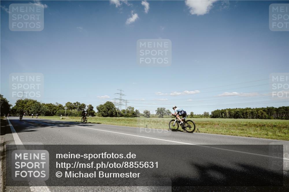 07.09.2025 - 19. Norderstedt Triathlon Michael Burmester http://msf.ph/oto/8855631 07.09.2025 15:14:31 Radfahren 476 meine-sportfotos.de