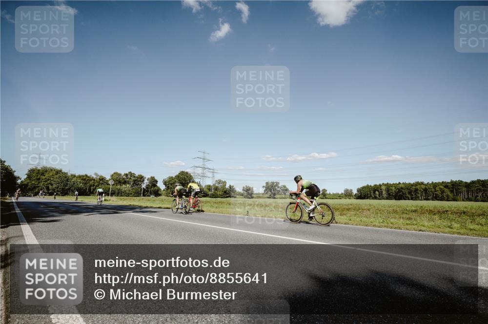 07.09.2025 - 19. Norderstedt Triathlon Michael Burmester http://msf.ph/oto/8855641 07.09.2025 15:14:34 Radfahren 476 meine-sportfotos.de