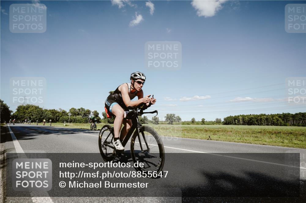 07.09.2025 - 19. Norderstedt Triathlon Michael Burmester http://msf.ph/oto/8855647 07.09.2025 15:14:39 Radfahren 450 meine-sportfotos.de