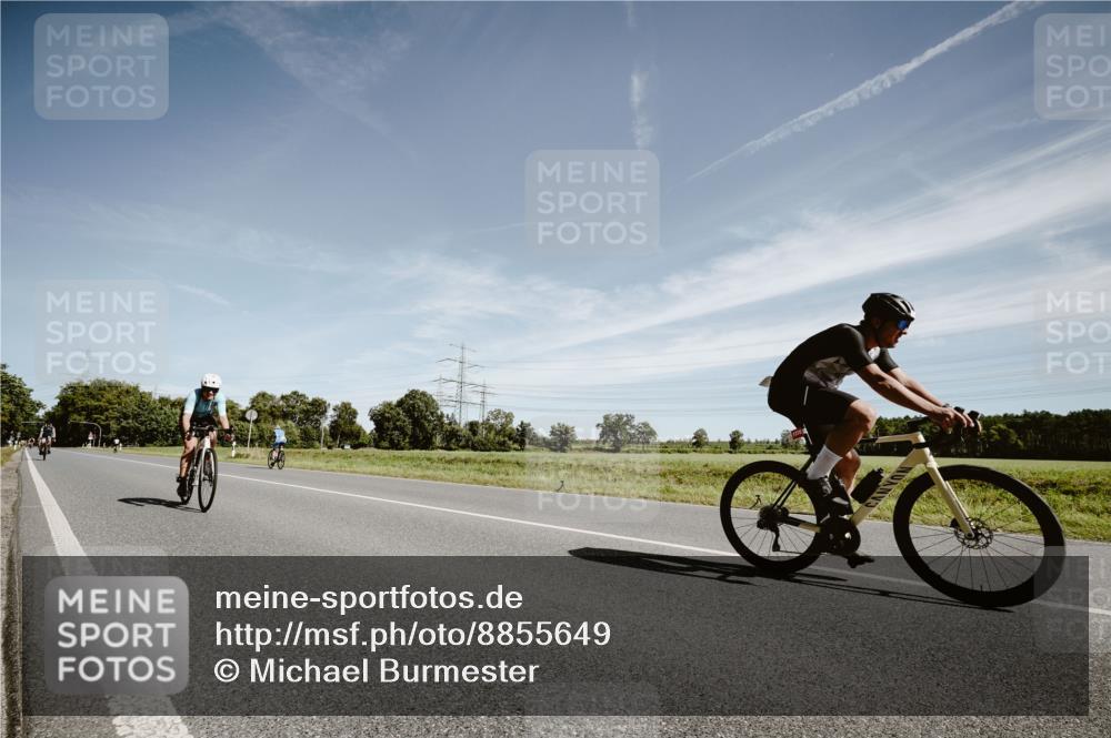 07.09.2025 - 19. Norderstedt Triathlon Michael Burmester http://msf.ph/oto/8855649 07.09.2025 12:09:58 Radfahren 699, 730, 792, 1315, 1378 meine-sportfotos.de