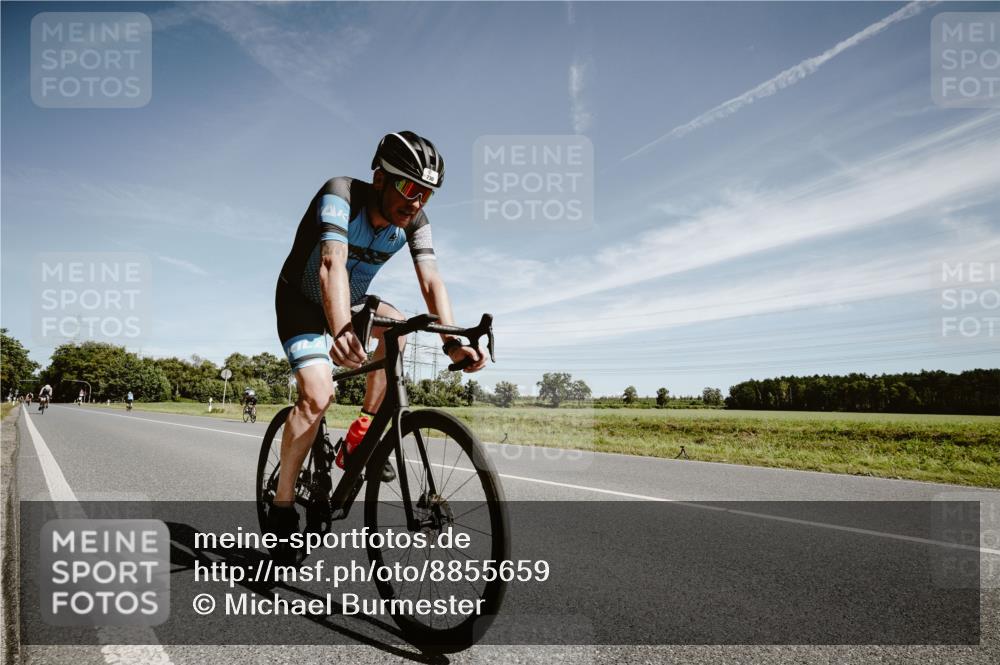 07.09.2025 - 19. Norderstedt Triathlon Michael Burmester http://msf.ph/oto/8855659 07.09.2025 12:10:02 Radfahren 699, 730, 1249 meine-sportfotos.de