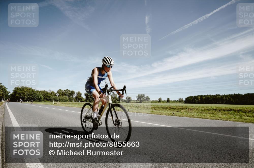 07.09.2025 - 19. Norderstedt Triathlon Michael Burmester http://msf.ph/oto/8855663 07.09.2025 12:10:06 Radfahren 1249 meine-sportfotos.de