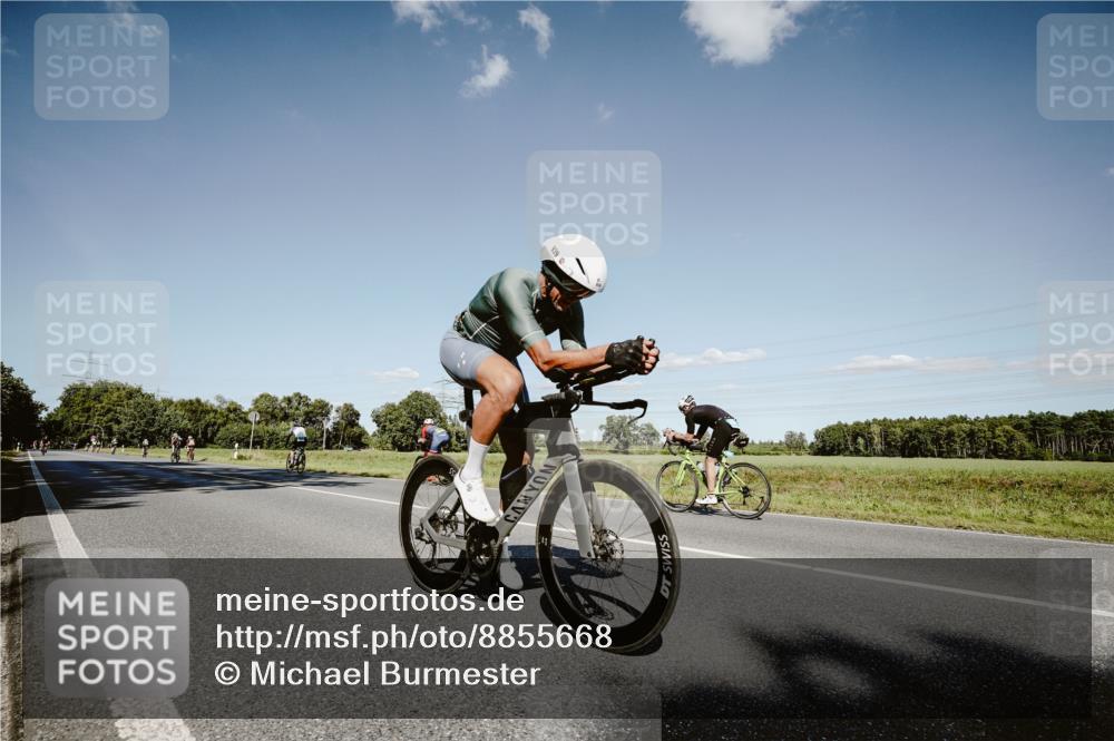 07.09.2025 - 19. Norderstedt Triathlon Michael Burmester http://msf.ph/oto/8855668 07.09.2025 15:14:45 Radfahren 939, 1539 meine-sportfotos.de