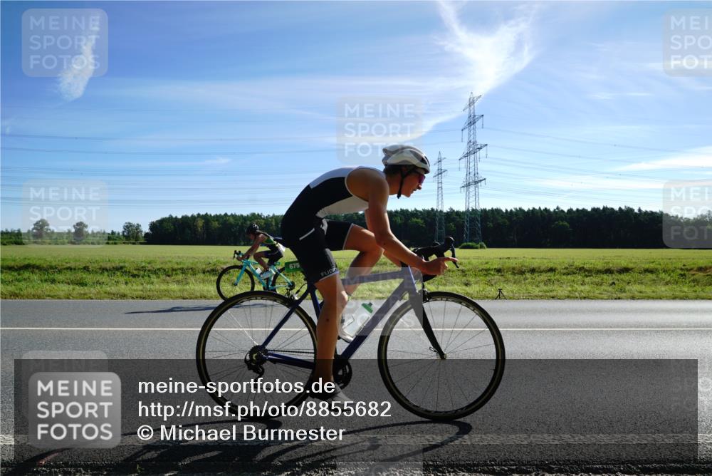 07.09.2025 - 19. Norderstedt Triathlon Michael Burmester http://msf.ph/oto/8855682 07.09.2025 10:35:50 Radfahren 654, 675 meine-sportfotos.de
