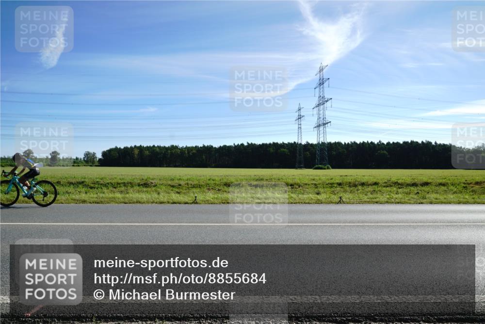 07.09.2025 - 19. Norderstedt Triathlon Michael Burmester http://msf.ph/oto/8855684 07.09.2025 10:35:51 Radfahren 675 meine-sportfotos.de
