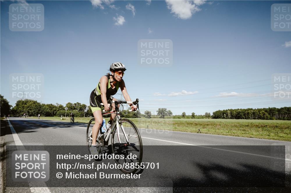 07.09.2025 - 19. Norderstedt Triathlon Michael Burmester http://msf.ph/oto/8855701 07.09.2025 15:15:07 Radfahren 1422 meine-sportfotos.de