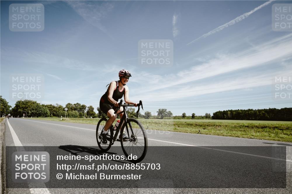 07.09.2025 - 19. Norderstedt Triathlon Michael Burmester http://msf.ph/oto/8855703 07.09.2025 12:10:34 Radfahren 290 meine-sportfotos.de