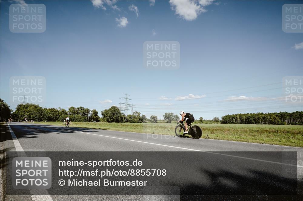 07.09.2025 - 19. Norderstedt Triathlon Michael Burmester http://msf.ph/oto/8855708 07.09.2025 15:15:12 Radfahren  meine-sportfotos.de
