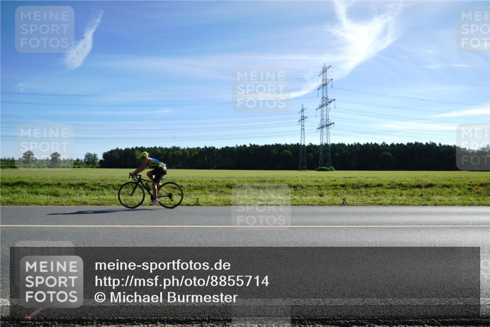 07.09.2025 - 19. Norderstedt Triathlon Michael Burmester http://msf.ph/oto/8855714 07.09.2025 10:37:00 Radfahren 663 meine-sportfotos.de