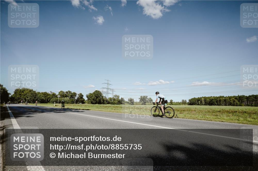 07.09.2025 - 19. Norderstedt Triathlon Michael Burmester http://msf.ph/oto/8855735 07.09.2025 15:15:27 Radfahren  meine-sportfotos.de