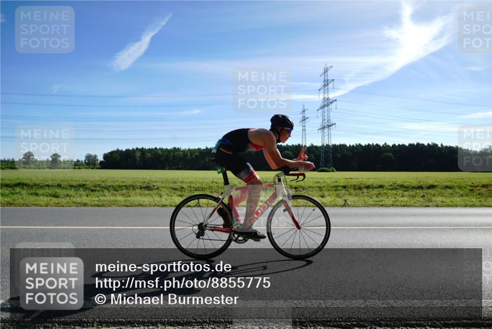 07.09.2025 - 19. Norderstedt Triathlon Michael Burmester http://msf.ph/oto/8855775 07.09.2025 10:39:20 Radfahren 87, 661, 684 meine-sportfotos.de