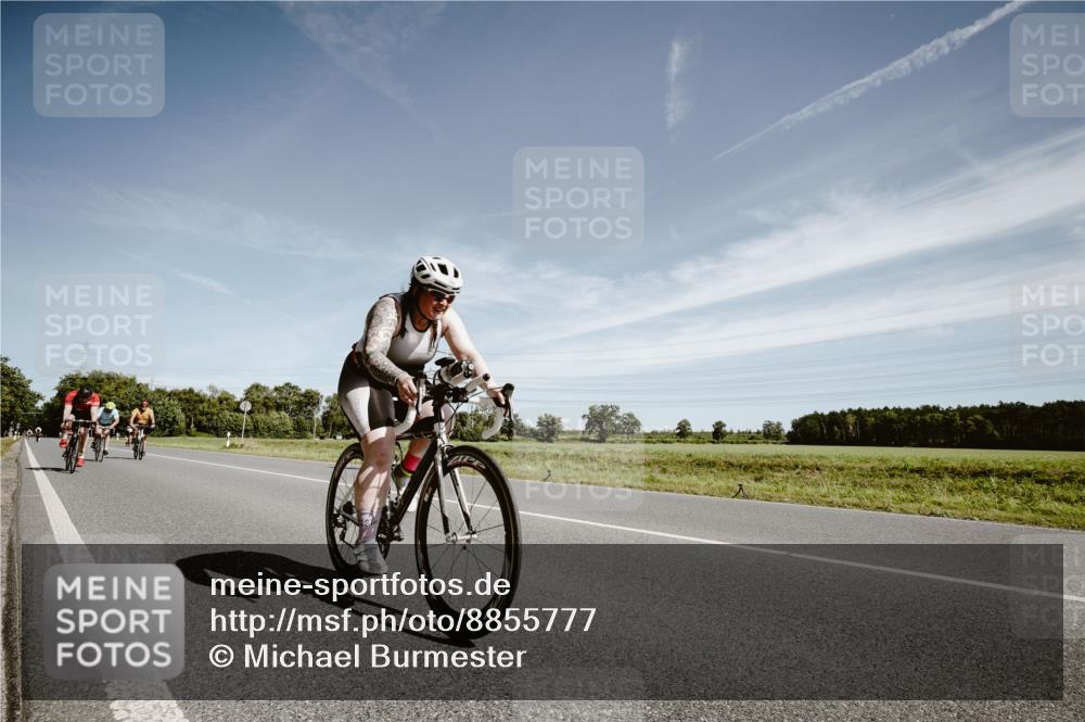 07.09.2025 - 19. Norderstedt Triathlon Michael Burmester http://msf.ph/oto/8855777 07.09.2025 12:11:07 Radfahren 234, 259, 762, 830, 857, 1349 meine-sportfotos.de
