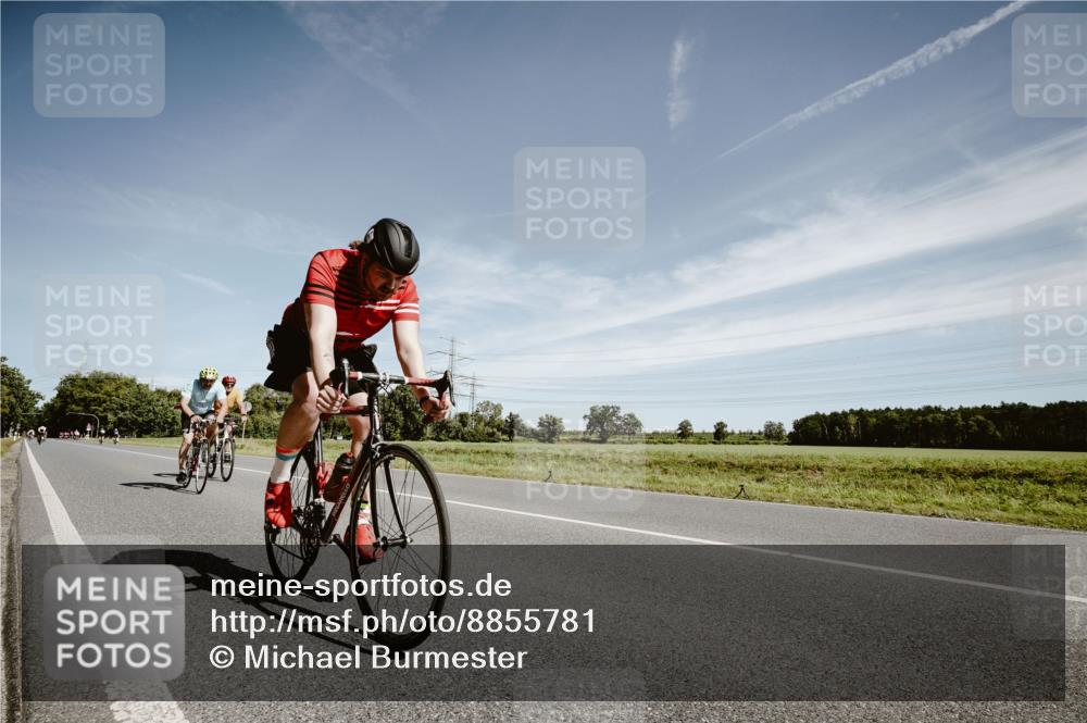 07.09.2025 - 19. Norderstedt Triathlon Michael Burmester http://msf.ph/oto/8855781 07.09.2025 12:11:09 Radfahren 234, 259, 762, 830, 857 meine-sportfotos.de
