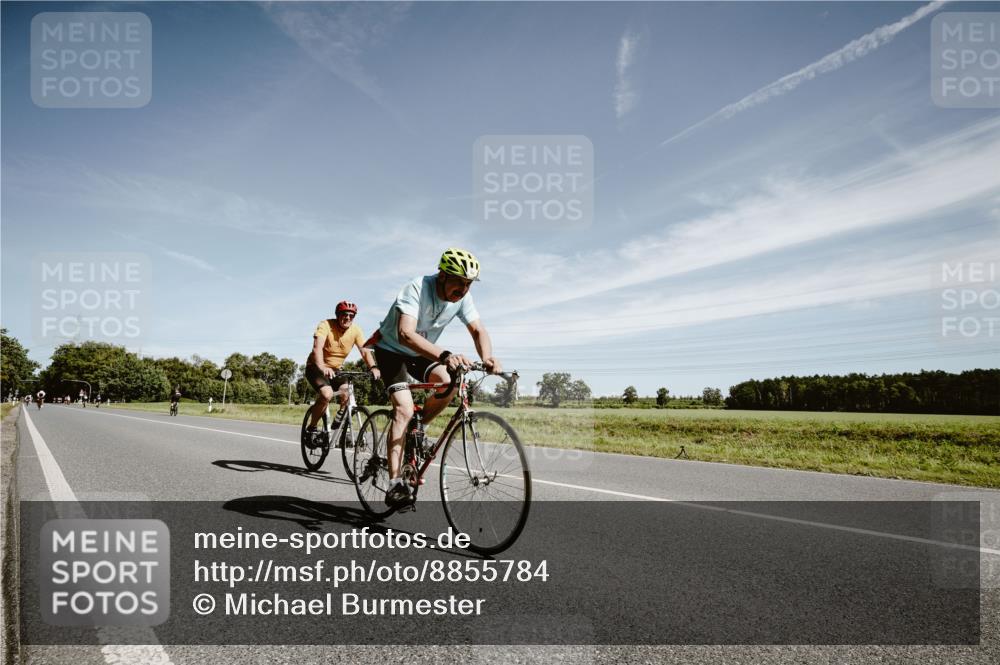 07.09.2025 - 19. Norderstedt Triathlon Michael Burmester http://msf.ph/oto/8855784 07.09.2025 12:11:10 Radfahren 234, 259, 762, 857 meine-sportfotos.de