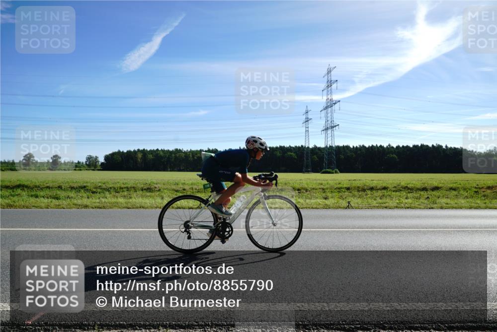 07.09.2025 - 19. Norderstedt Triathlon Michael Burmester http://msf.ph/oto/8855790 07.09.2025 10:39:43 Radfahren 118 meine-sportfotos.de