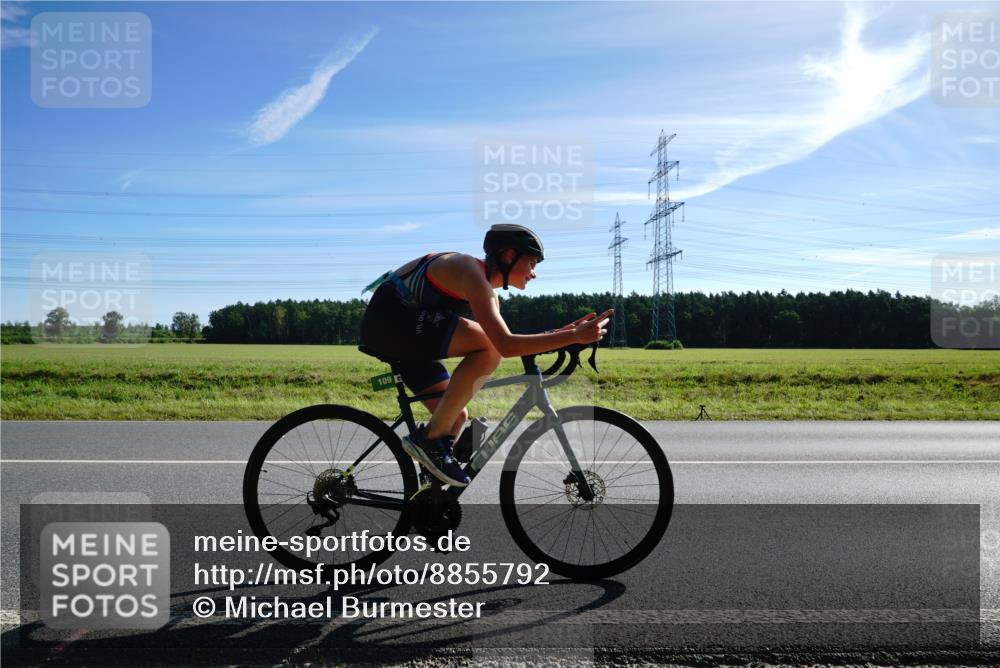 07.09.2025 - 19. Norderstedt Triathlon Michael Burmester http://msf.ph/oto/8855792 07.09.2025 10:39:49 Radfahren 109 meine-sportfotos.de