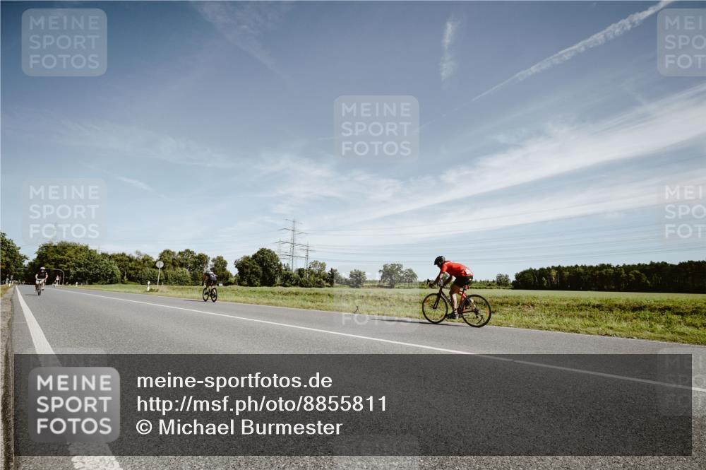 07.09.2025 - 19. Norderstedt Triathlon Michael Burmester http://msf.ph/oto/8855811 07.09.2025 12:11:23 Radfahren 165 meine-sportfotos.de