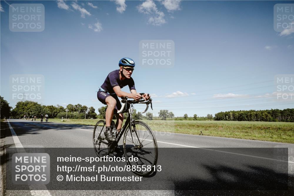 07.09.2025 - 19. Norderstedt Triathlon Michael Burmester http://msf.ph/oto/8855813 07.09.2025 15:16:12 Radfahren 909 meine-sportfotos.de