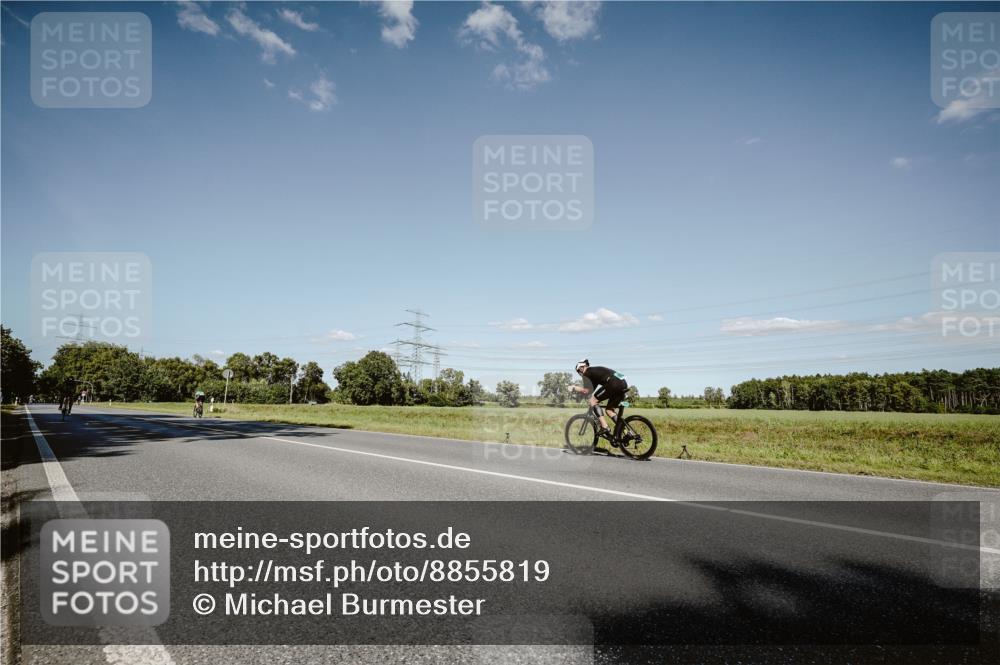07.09.2025 - 19. Norderstedt Triathlon Michael Burmester http://msf.ph/oto/8855819 07.09.2025 15:16:22 Radfahren 365 meine-sportfotos.de