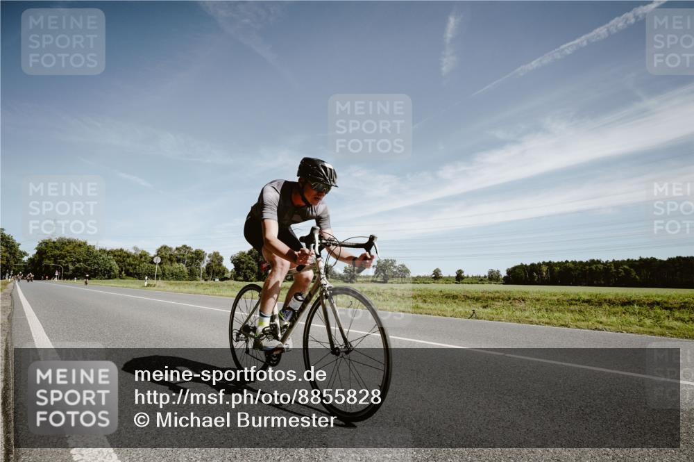 07.09.2025 - 19. Norderstedt Triathlon Michael Burmester http://msf.ph/oto/8855828 07.09.2025 12:11:40 Radfahren 758, 1300 meine-sportfotos.de