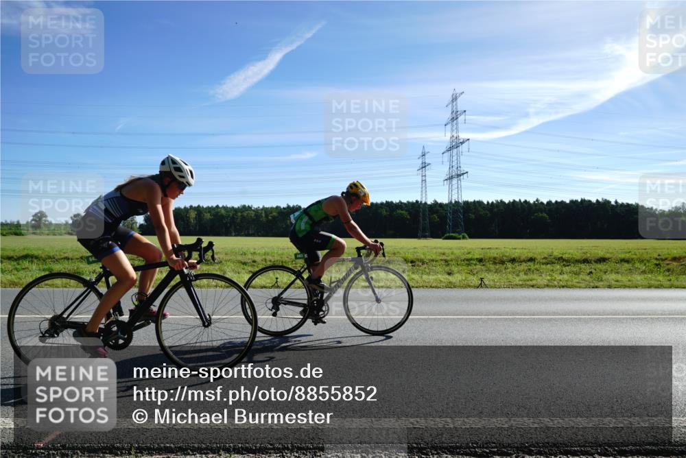 07.09.2025 - 19. Norderstedt Triathlon Michael Burmester http://msf.ph/oto/8855852 07.09.2025 10:41:29 Radfahren 104, 126, 636, 643, 683 meine-sportfotos.de