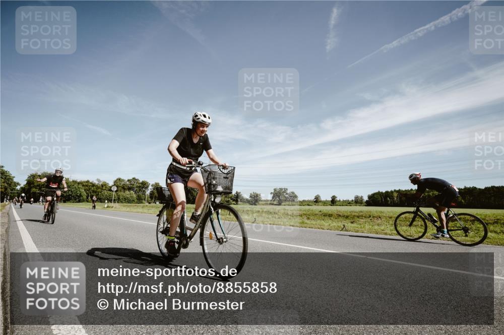 07.09.2025 - 19. Norderstedt Triathlon Michael Burmester http://msf.ph/oto/8855858 07.09.2025 12:11:55 Radfahren 1260, 1331, 1350, 1381 meine-sportfotos.de