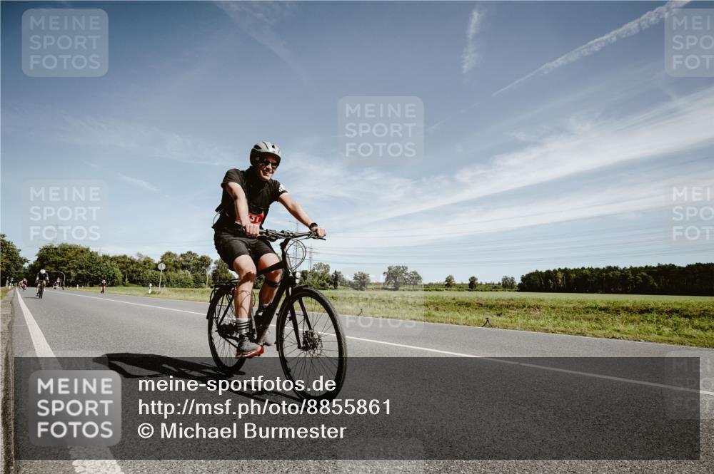 07.09.2025 - 19. Norderstedt Triathlon Michael Burmester http://msf.ph/oto/8855861 07.09.2025 12:11:57 Radfahren 818, 1260, 1331 meine-sportfotos.de