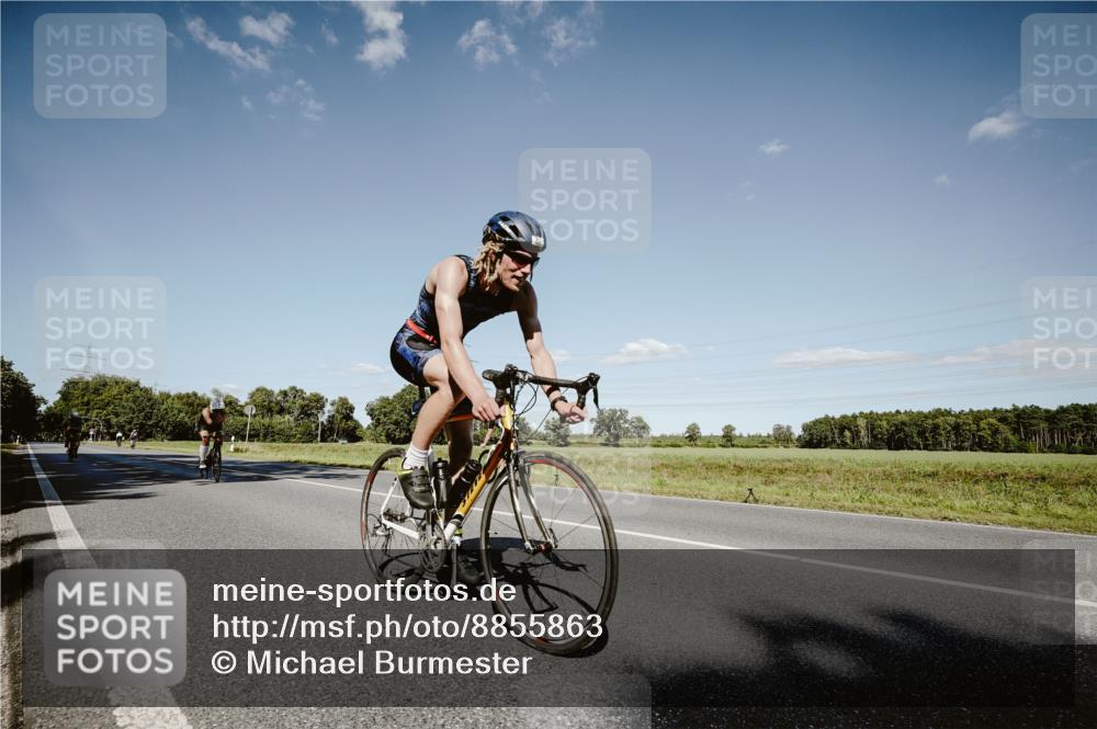 07.09.2025 - 19. Norderstedt Triathlon Michael Burmester http://msf.ph/oto/8855863 07.09.2025 15:16:57 Radfahren 397, 882, 1503 meine-sportfotos.de