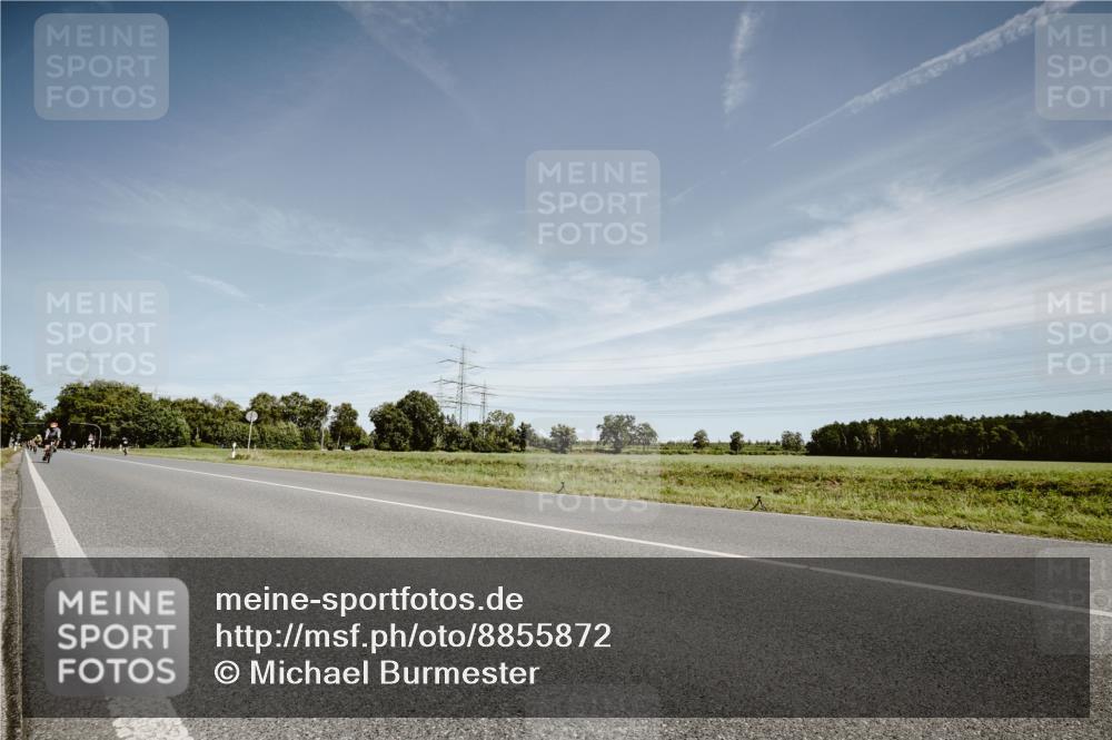 07.09.2025 - 19. Norderstedt Triathlon Michael Burmester http://msf.ph/oto/8855872 07.09.2025 12:12:02 Radfahren 818 meine-sportfotos.de