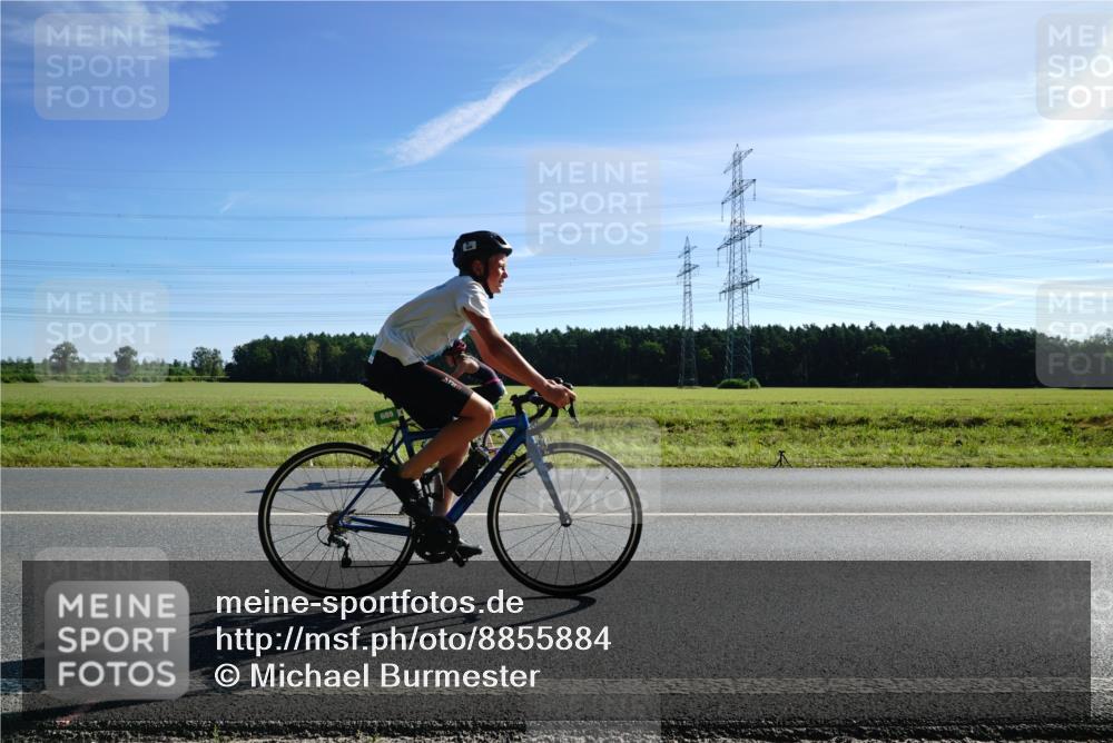 07.09.2025 - 19. Norderstedt Triathlon Michael Burmester http://msf.ph/oto/8855884 07.09.2025 10:42:32 Radfahren 107, 689 meine-sportfotos.de