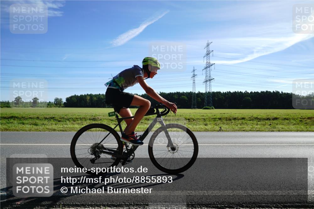 07.09.2025 - 19. Norderstedt Triathlon Michael Burmester http://msf.ph/oto/8855893 07.09.2025 10:42:37 Radfahren 107, 674 meine-sportfotos.de