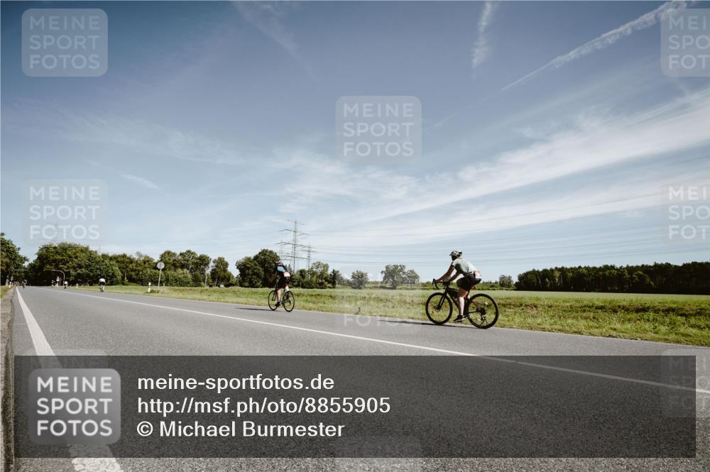 07.09.2025 - 19. Norderstedt Triathlon Michael Burmester http://msf.ph/oto/8855905 07.09.2025 12:12:20 Radfahren 248 meine-sportfotos.de