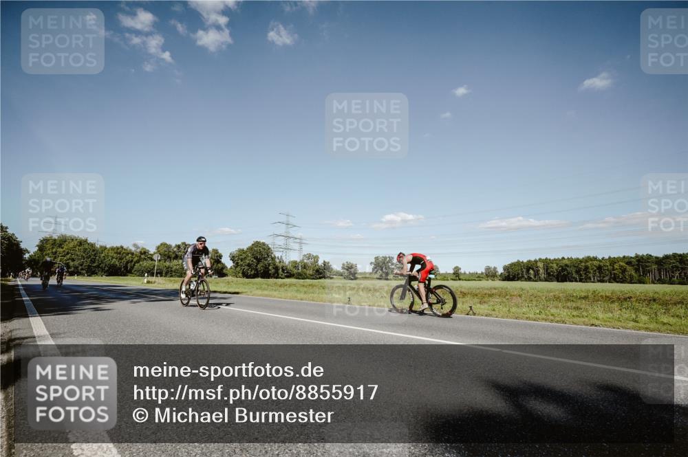 07.09.2025 - 19. Norderstedt Triathlon Michael Burmester http://msf.ph/oto/8855917 07.09.2025 15:17:26 Radfahren 396, 445, 448, 467, 871, 938 meine-sportfotos.de