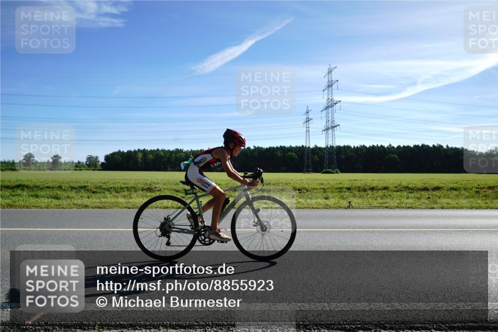 07.09.2025 - 19. Norderstedt Triathlon Michael Burmester http://msf.ph/oto/8855923 07.09.2025 10:43:33 Radfahren 61, 129 meine-sportfotos.de